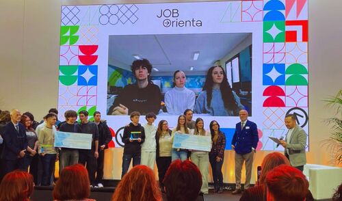 Immagine per la news Premio storie di alternanza: studenti dell’ITE Carlo Matteucci vincono il terzo posto nazionale