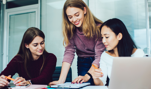 Immagine dell'evento Donne in Attivo - La tua guida all'educazione finanziaria